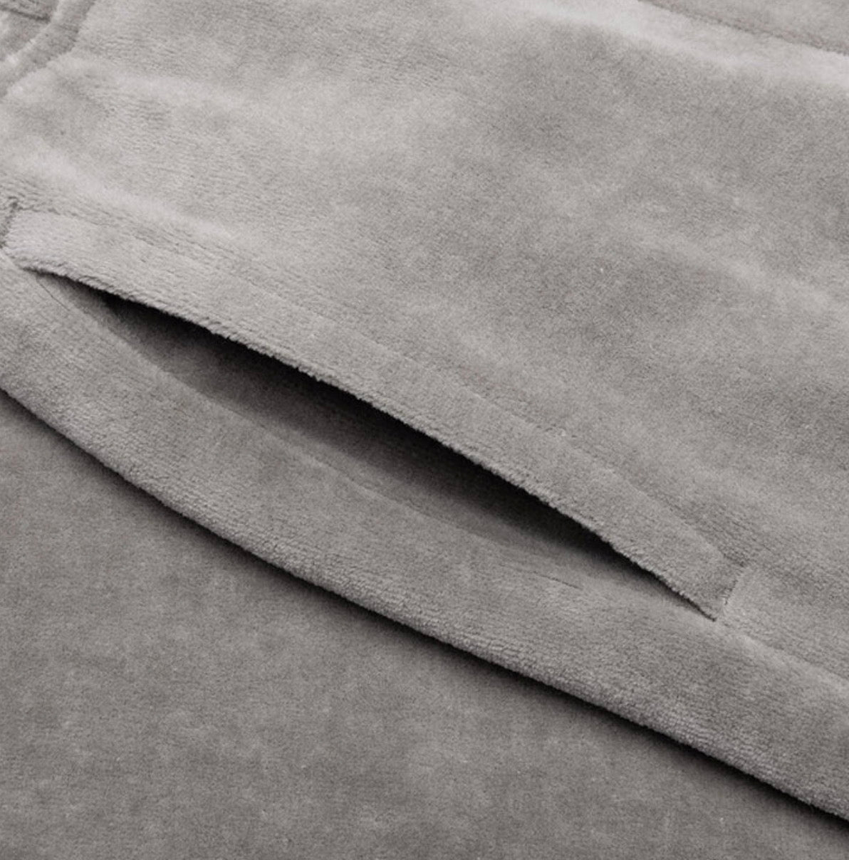 ESSENTIALS WOMEN’S VELOUR SMOKESWEATPANTS